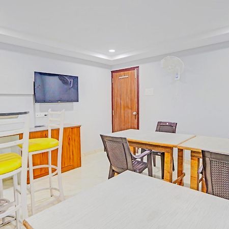 Super Townhouse Qualia Elite S R Nagar Hotel Hyderabad Exterior foto