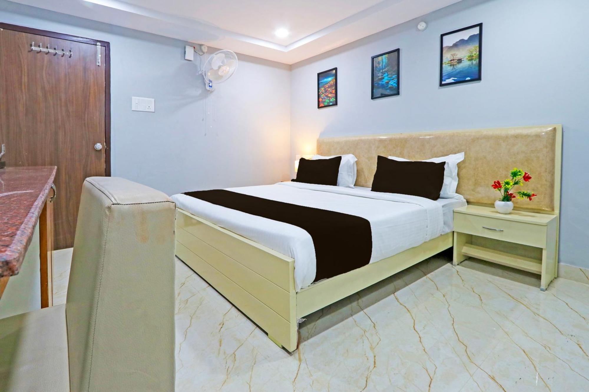 Super Townhouse Qualia Elite S R Nagar Hotel Hyderabad Exterior foto